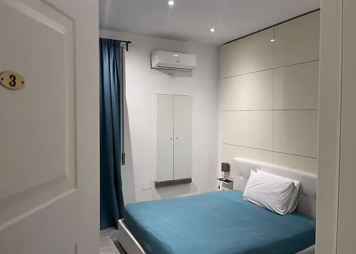 Bed and Breakfast International Garibaldi Napoli